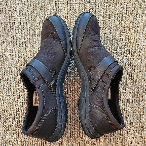 MERRELL Dassie buckle leather brown slip-on shoes. J69082 Size 8.5. - Picture 5 of 8